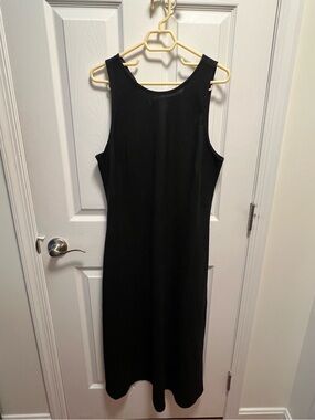 Sleek Black Sleeveless Maxi Dress